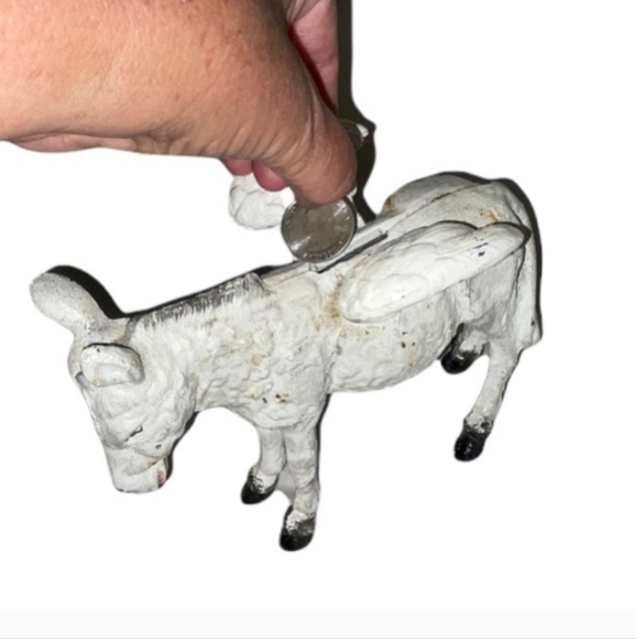 Vintage cast iron Donkey w wings piggy bank, great condition! - Picture 4 of 6